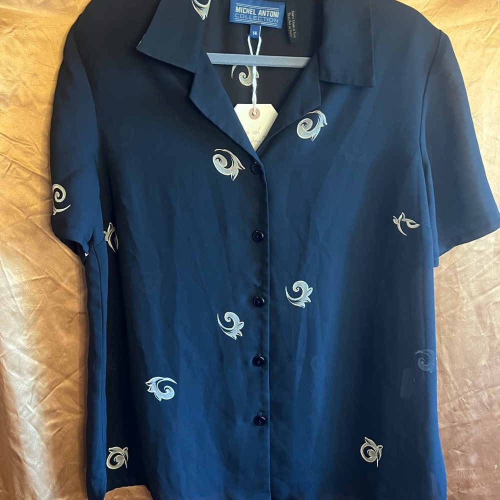 Vintage Michel Antoni Collection Black Shirt SS with Embroidered Swirls Large